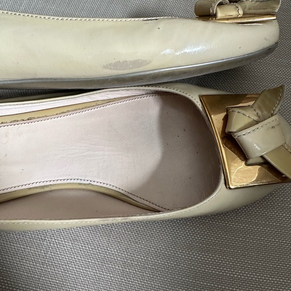 Prada patent leather flats size 7 - Picture 3 of 6